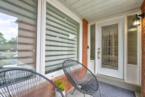 Photo 10 at 109 Woodcroft Lane, West Woodbridge, Vaughan