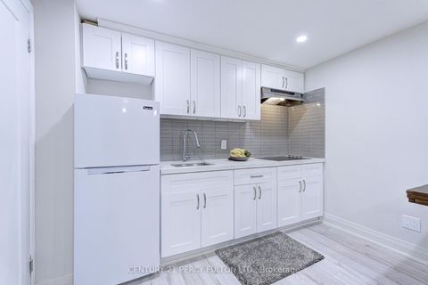 Photo 35 at 109 Woodcroft Lane, West Woodbridge, Vaughan