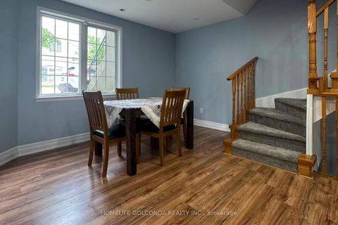 Photo 4 at B25 - 108 Finch Avenue W, Newtonbrook West, Toronto