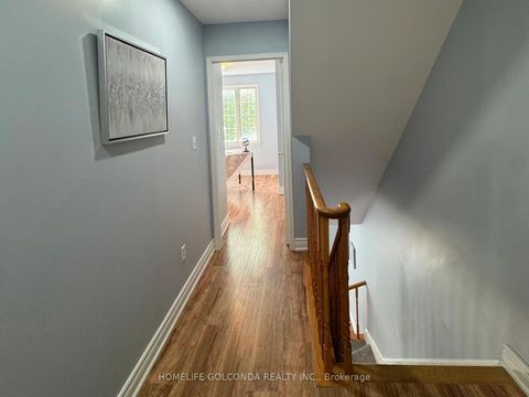 Photo 5 at B25 - 108 Finch Avenue W, Newtonbrook West, Toronto