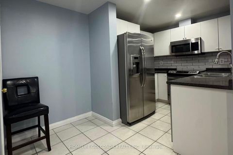 Photo 10 at B25 - 108 Finch Avenue W, Newtonbrook West, Toronto