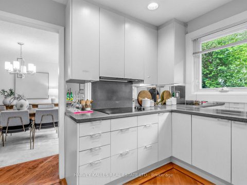 Photo 11 at 89 Ames Circle, Don Mills, Toronto