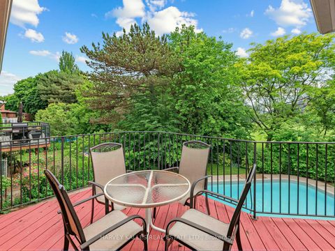 Photo 15 at 89 Ames Circle, Don Mills, Toronto