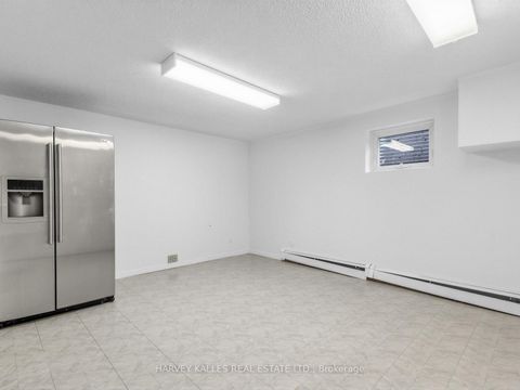 Photo 35 at 89 Ames Circle, Don Mills, Toronto