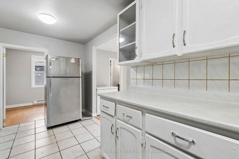 Photo 14 at 139 Cooks Bay Drive, Keswick North, Georgina