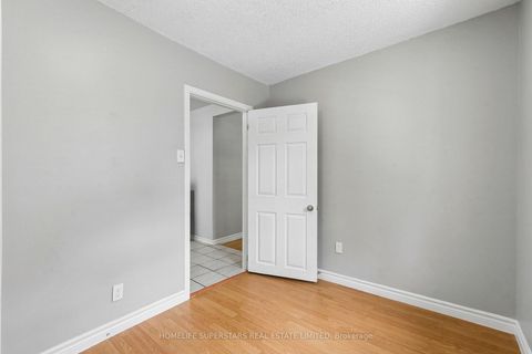 Photo 19 at 139 Cooks Bay Drive, Keswick North, Georgina