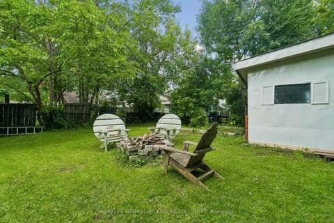 Photo 32 at 139 Cooks Bay Drive, Keswick North, Georgina