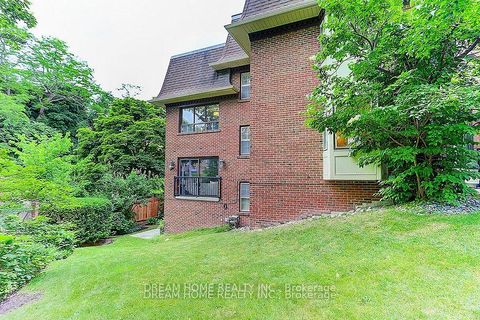 Photo 24 at 5 Scotch Elmway Avenue, York Mills, Toronto
