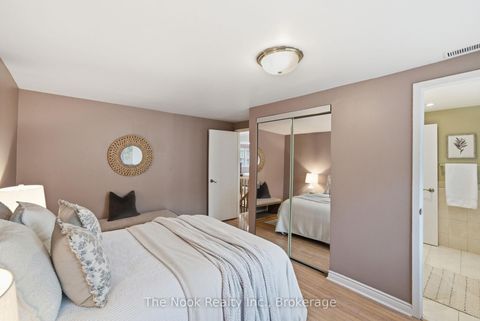 Photo 25 at 70 Beverly Glen Boulevard, L'Amoreaux, Toronto