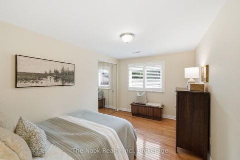 Photo 26 at 70 Beverly Glen Boulevard, L'Amoreaux, Toronto
