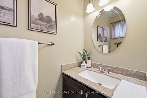 Photo 30 at 70 Beverly Glen Boulevard, L'Amoreaux, Toronto