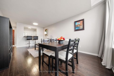 Photo 12 at 1103 - 81 Townsgate Drive, Yorkhill, Vaughan