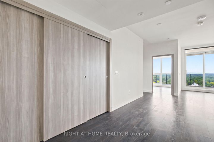 Photo 5 at 2107 - 25 McMahon Drive, Bayview Village, Toronto