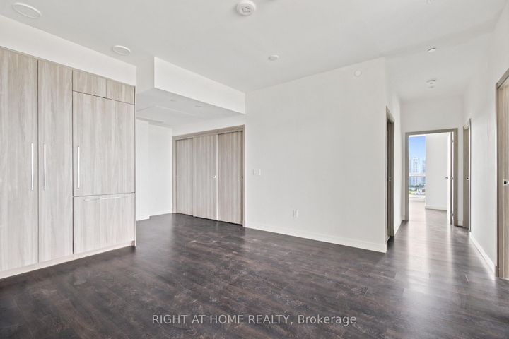 Photo 9 at 2107 - 25 McMahon Drive, Bayview Village, Toronto