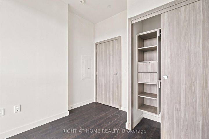 Photo 11 at 2107 - 25 McMahon Drive, Bayview Village, Toronto