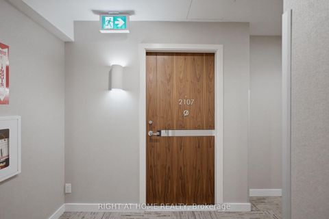 Photo 3 at 2107 - 25 McMahon Drive, Bayview Village, Toronto
