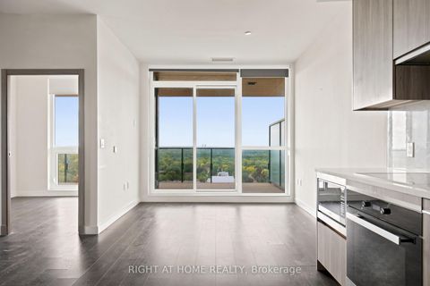 Photo 8 at 2107 - 25 McMahon Drive, Bayview Village, Toronto