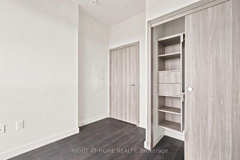 Photo 11 at 2107 - 25 McMahon Drive, Bayview Village, Toronto
