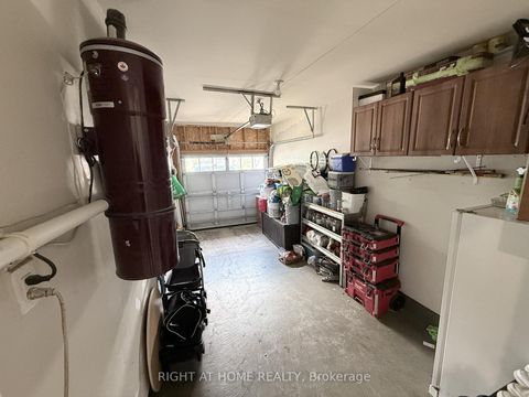 Photo 30 at 131 KILLINGTON Avenue, Kleinburg, Vaughan
