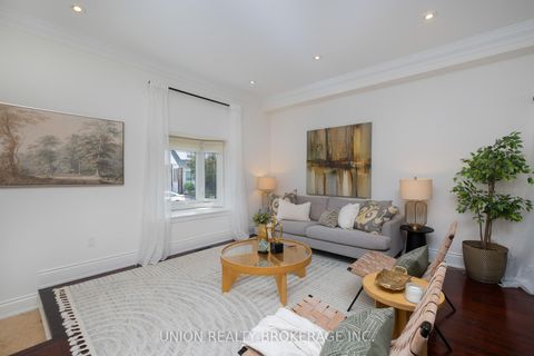 Photo 4 at 174 Woodmount Avenue, East York, Toronto