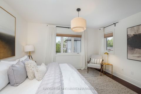 Photo 16 at 174 Woodmount Avenue, East York, Toronto