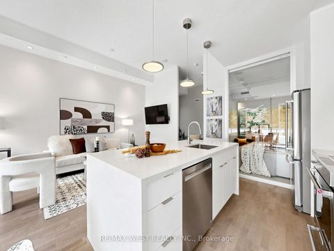 Photo 9 at 314 - 1815 Yonge Street, Mount Pleasant West, Toronto
