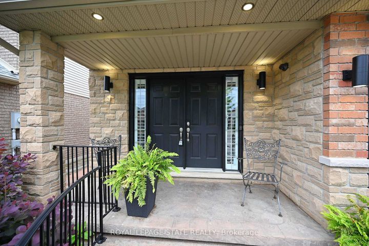 Photo 2 at 43 Wilbur Drive, Binbrook, Hamilton