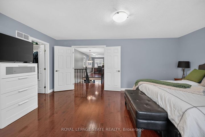 Photo 19 at 43 Wilbur Drive, Binbrook, Hamilton