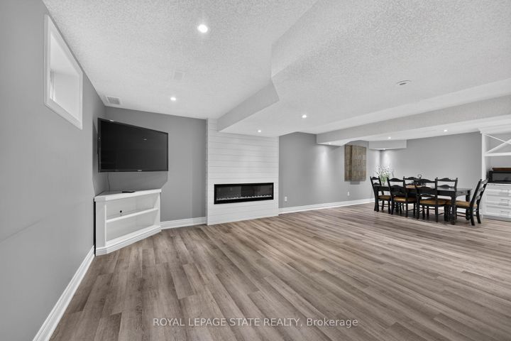 Photo 28 at 43 Wilbur Drive, Binbrook, Hamilton