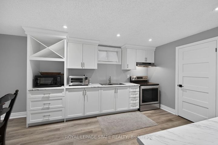 Photo 34 at 43 Wilbur Drive, Binbrook, Hamilton