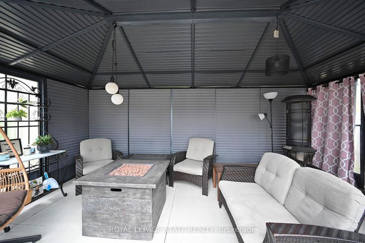 Photo 37 at 43 Wilbur Drive, Binbrook, Hamilton