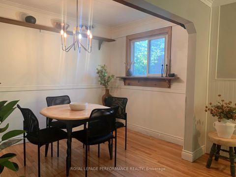 Photo 7 at 10 Faulkland Road, Birchmount, Toronto