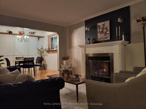 Photo 31 at 10 Faulkland Road, Birchmount, Toronto