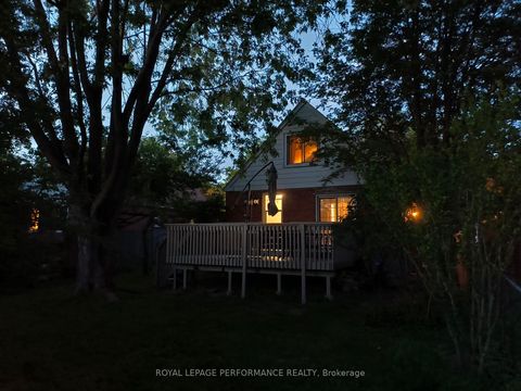Photo 35 at 10 Faulkland Road, Birchmount, Toronto