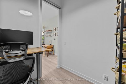 Photo 9 at 201 - 609 Avenue Road, St. Clair, Toronto