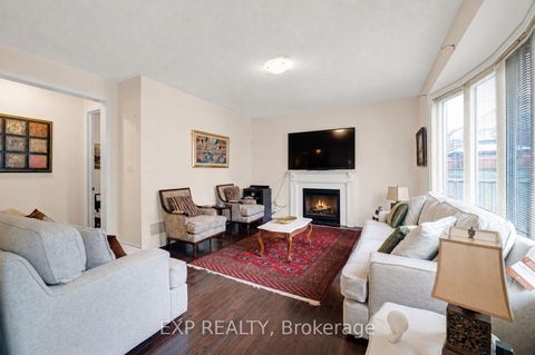 Photo 12 at 323 Cheryl Mews Boulevard, Woodland Hill, Newmarket
