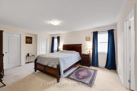 Photo 17 at 323 Cheryl Mews Boulevard, Woodland Hill, Newmarket