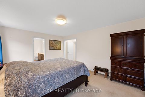 Photo 18 at 323 Cheryl Mews Boulevard, Woodland Hill, Newmarket