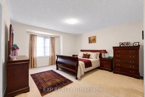 Photo 22 at 323 Cheryl Mews Boulevard, Woodland Hill, Newmarket
