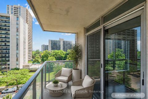 Photo 11 at 503 - 70 High Park Avenue, High Park North, Toronto