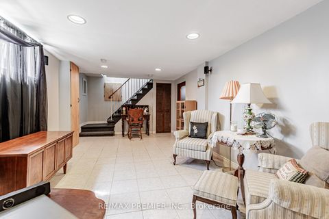 Photo 18 at 16 Goddard Street, Bathurst Manor, Toronto