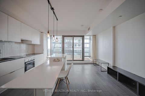 Photo 9 at 4303 - 5 St Joseph St Street, Bay Street Corridor, Toronto