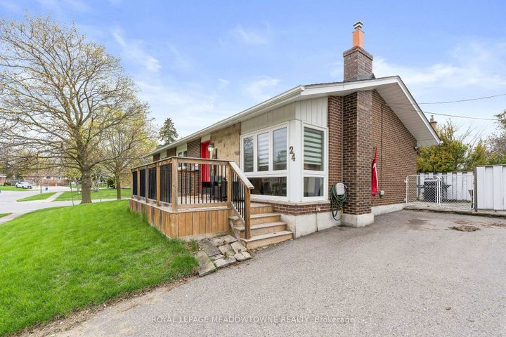 Photo 4 at 24 Gower Road, Georgetown, Halton Hills