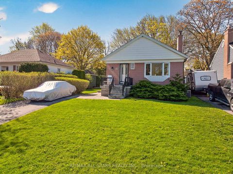 Photo 5 at 9 Martindale Road, Cliffcrest, Toronto