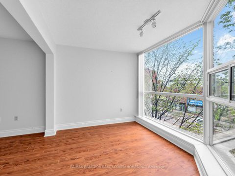 Photo 14 at 303 - 725 King Street W, Niagara, Toronto