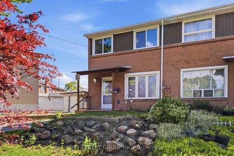 Photo 1 at 115 Bergen Road, Dorset Park, Toronto