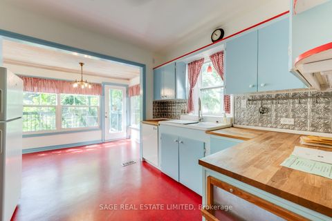 Photo 13 at 25 Helena Avenue, Wychwood, Toronto