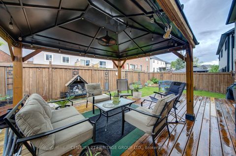 Photo 25 at 11 Maple Crown Terrace S, Shore, Barrie