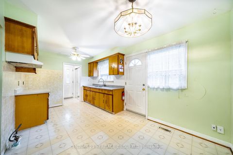 Photo 4 at 214 Roywood Drive, Donalda, Toronto