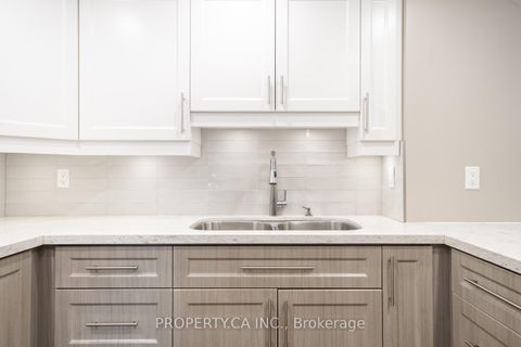 Photo 14 at 604 - 65 Spring Garden Avenue, Willowdale East, Toronto